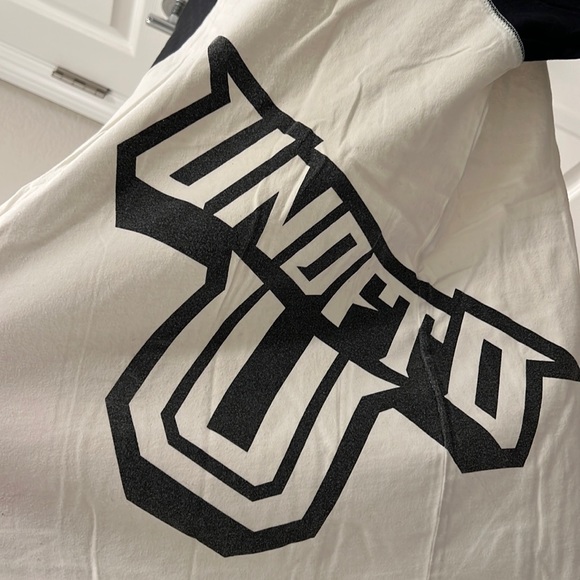 Undefeated baseball T Shirt - size Medium - Picture 7 of 7